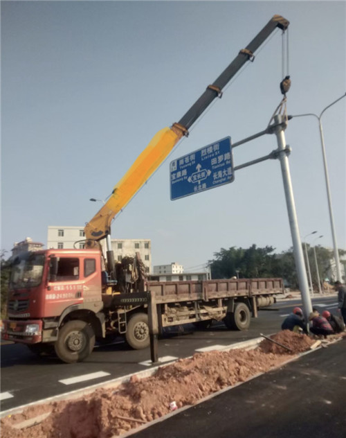 内丘县设备吊装租赁吊车要用多大吊车